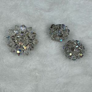 Pat Pend‎ Signed Vintage Jewelry Set Crystal Rhinestone Clip Earrings and Brooch
